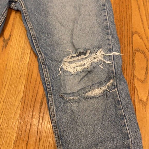Zara Distressed Mom/Dad Jean - Picture 3 of 9